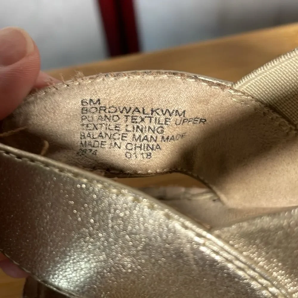 Nine West Gold “Boardwalk” Platform Espadrille Strappy Sandals (Size: 6)